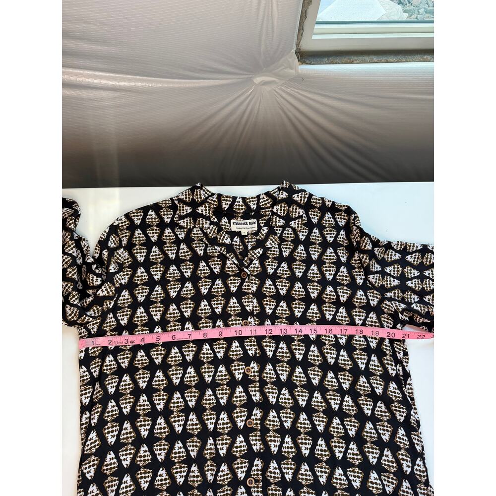 Paradise Now Womens Hawaiian Dress Waiehu Size S
Black Seashells Pockets Beach - Picture 12 of 13